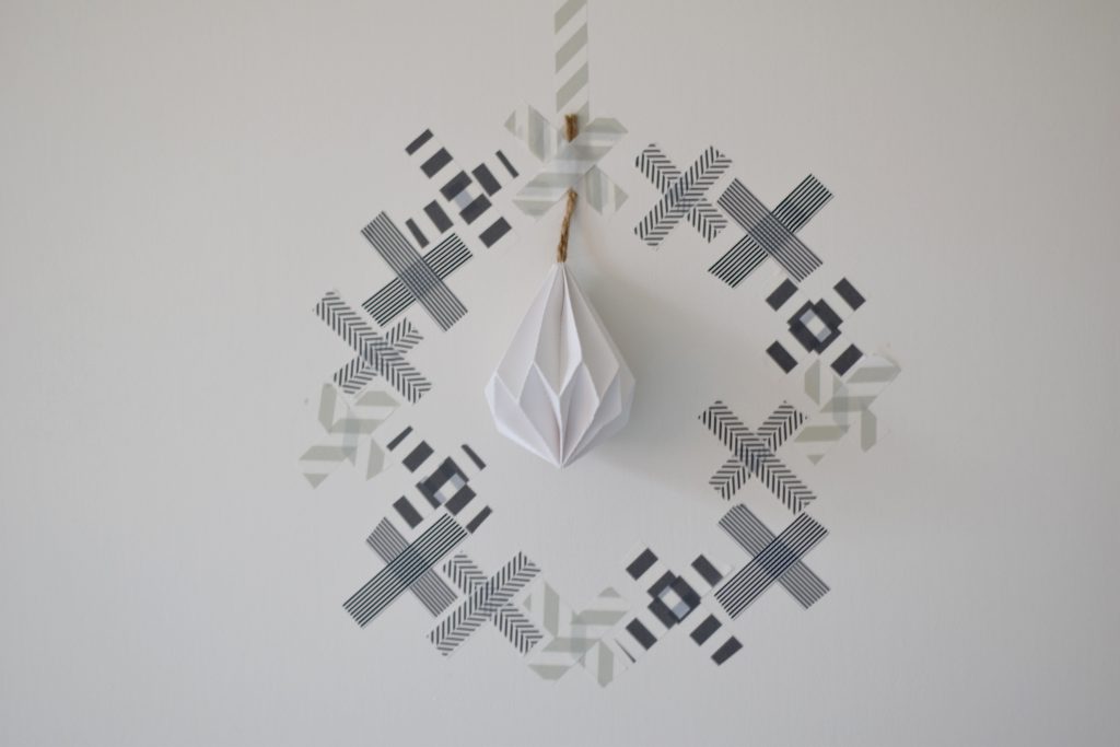 washitape-kerstkrans-ikea-decoratie