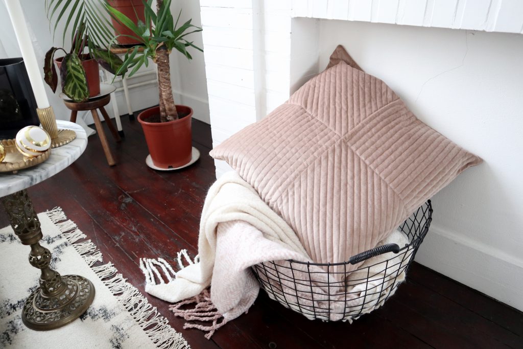 H&M Home cosy winter plaids